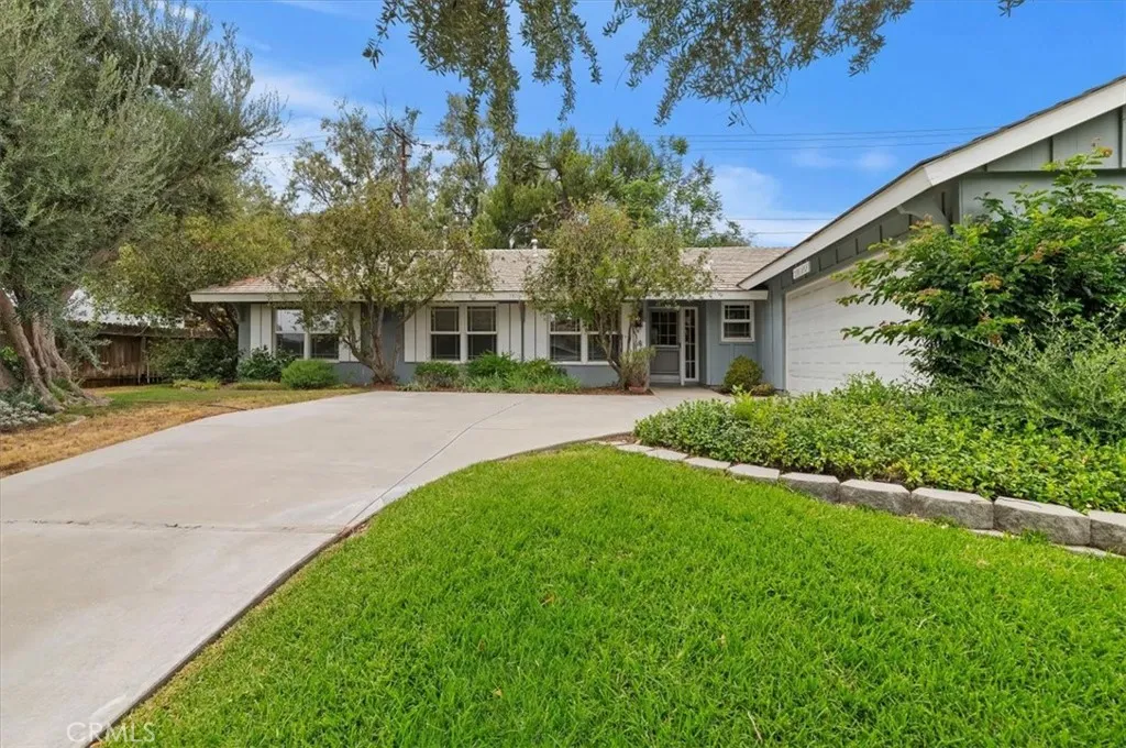 7811 Big Rock Drive, Jurupa Valley, CA 92509 - Photo 4 of 38, Jurupa Valley, CA