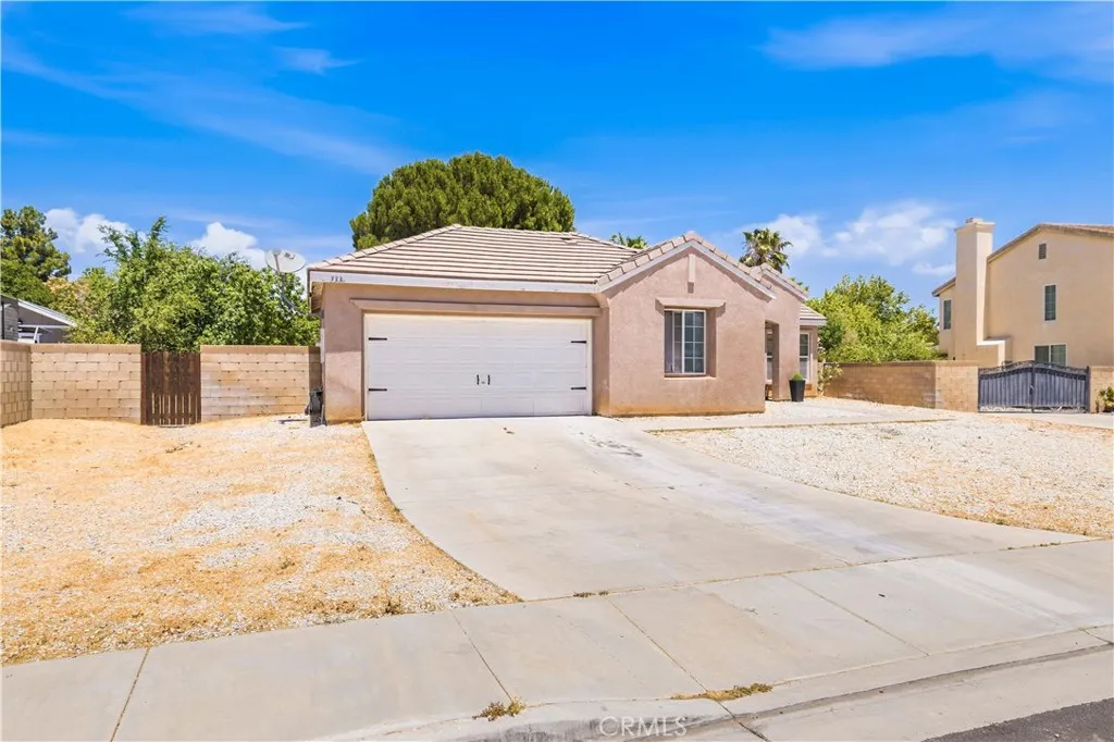 333 Fantasy, Palmdale, CA 93551 - Main photo, Palmdale, CA