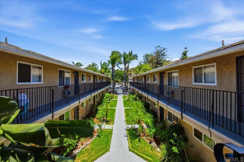 https://cdn.realtyfeed.com/cdn/127/306758102/dddc687dcb14ef1b5cb2dce06c0aeec3.webp