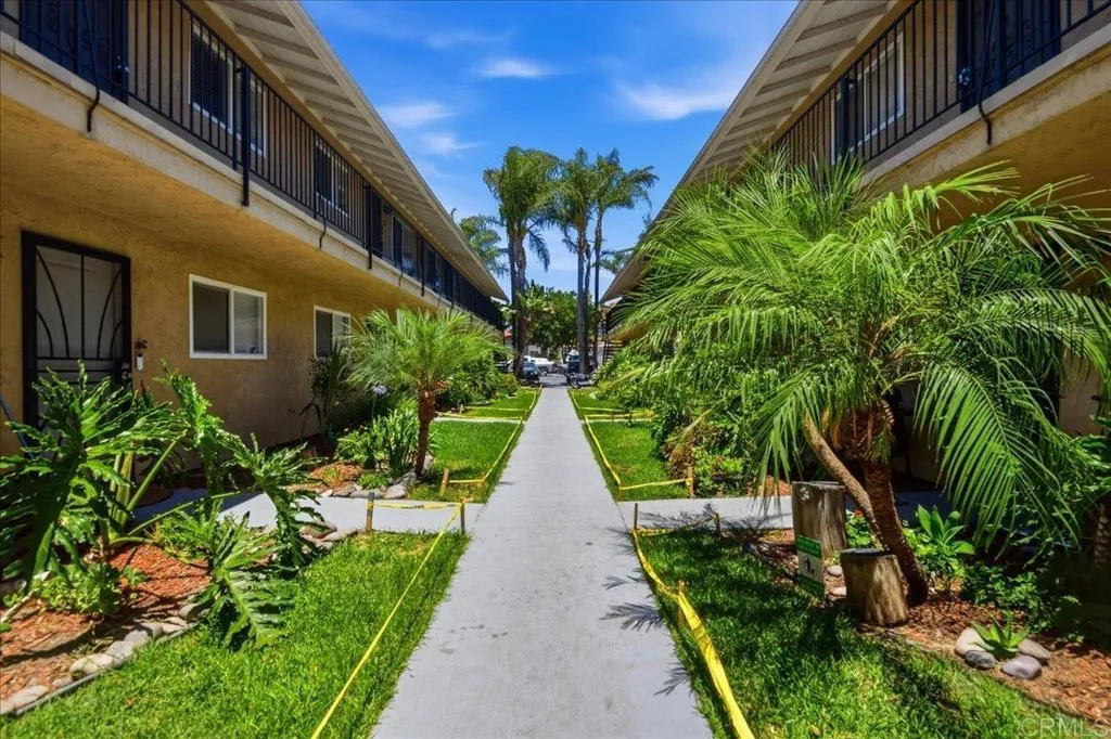 https://cdn.realtyfeed.com/cdn/127/306758102/f5f853ff8f7afcb9cc430f5abfe9928a.webp