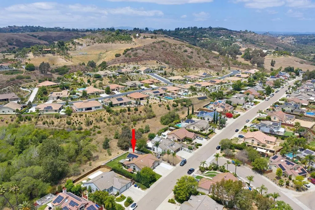 https://cdn.realtyfeed.com/cdn/127/306758156/187c386cbce46db385ab14b7ab78a29c.webp