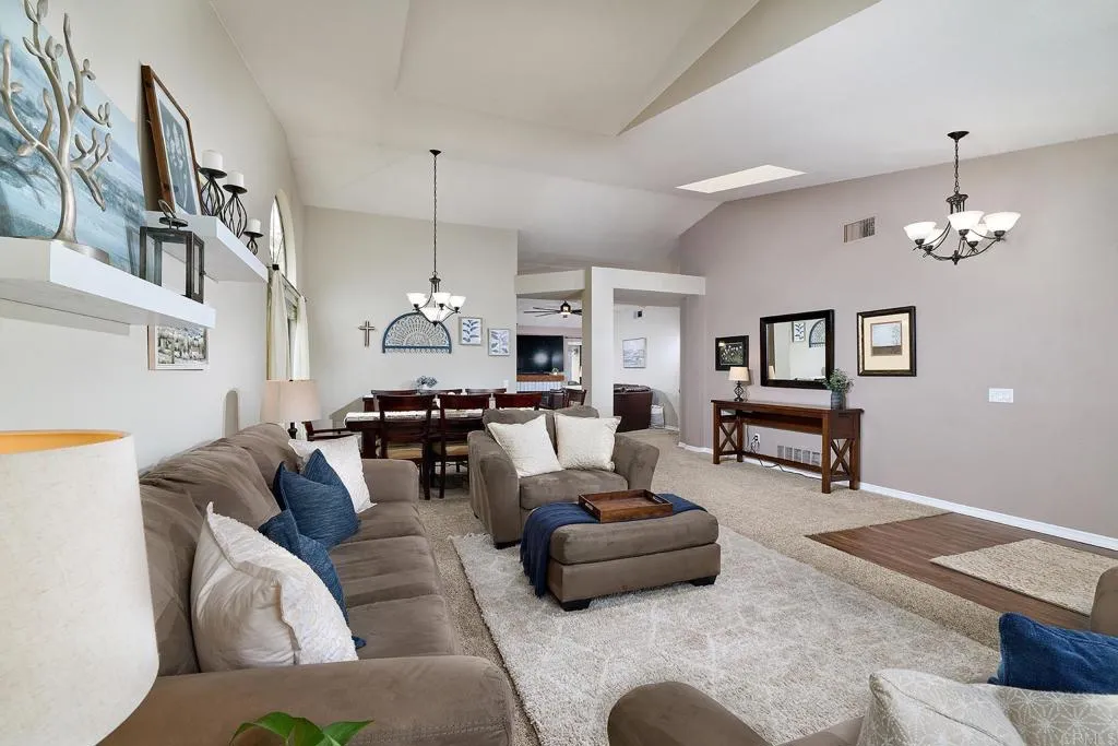 https://cdn.realtyfeed.com/cdn/127/306758156/3f8a0296d02e26b7872d4f9f557830e5.webp