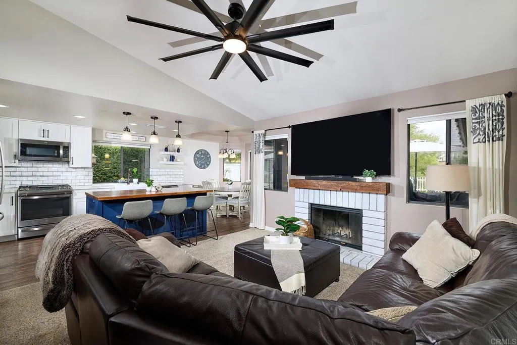 https://cdn.realtyfeed.com/cdn/127/306758156/53b6ee0fa3516c5525c22cb04dbda997.webp