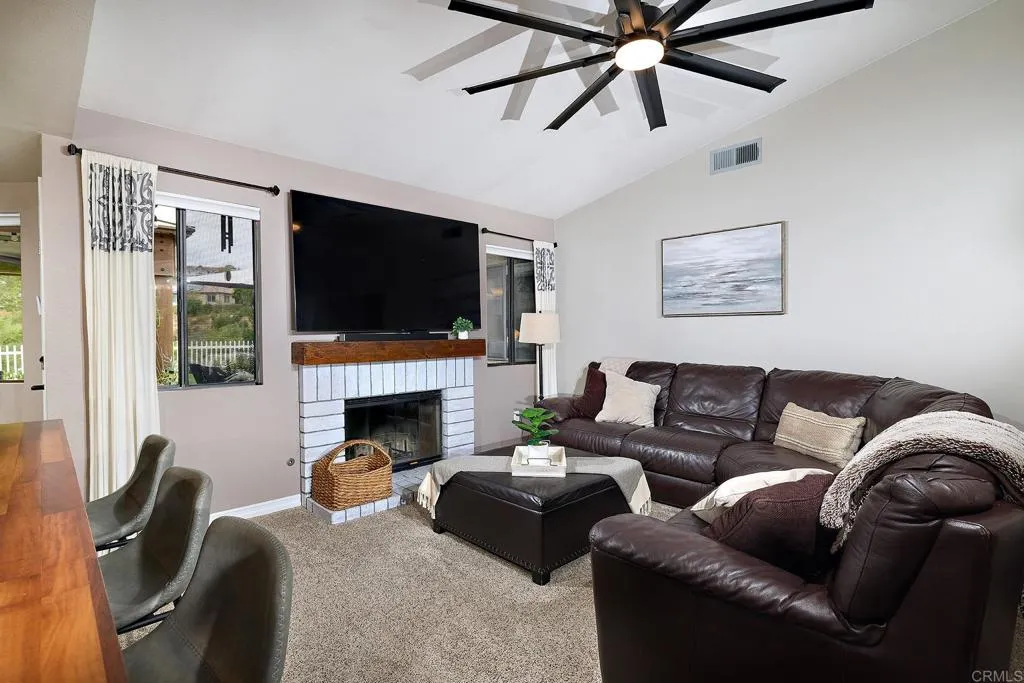 https://cdn.realtyfeed.com/cdn/127/306758156/5745554da525ccd5ae66fcb68fd95ae4.webp