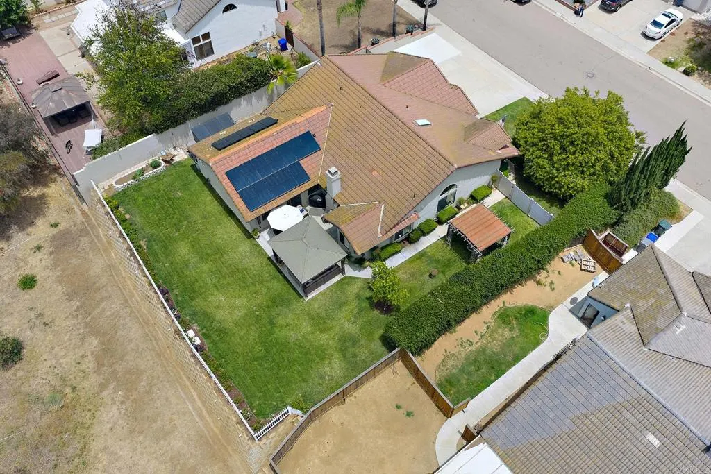 https://cdn.realtyfeed.com/cdn/127/306758156/fa947b68138172b80e4ac600e7372a7e.webp