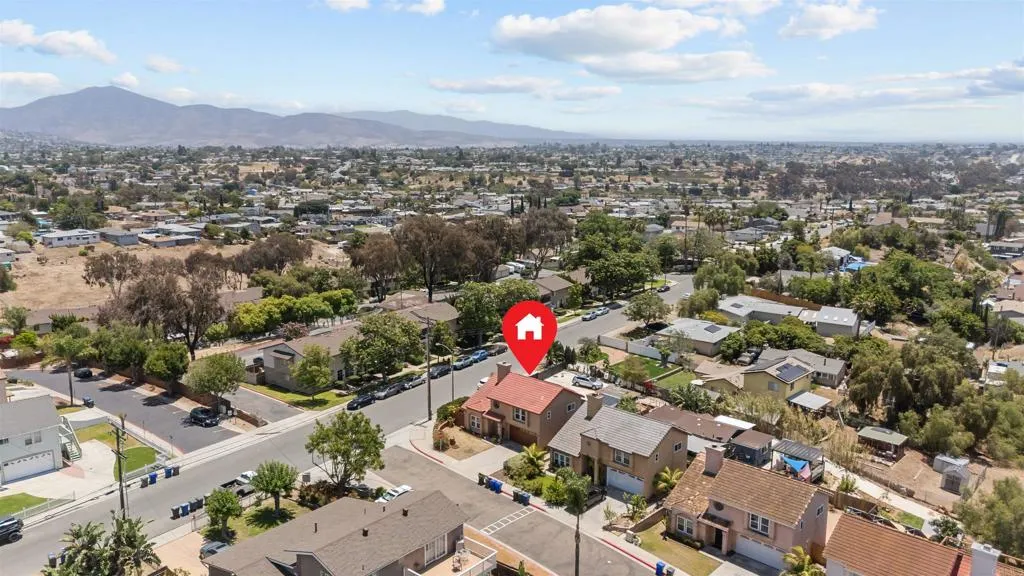 https://cdn.realtyfeed.com/cdn/127/306758170/1ca2a34eeab542b1efca409ec762dca7.webp