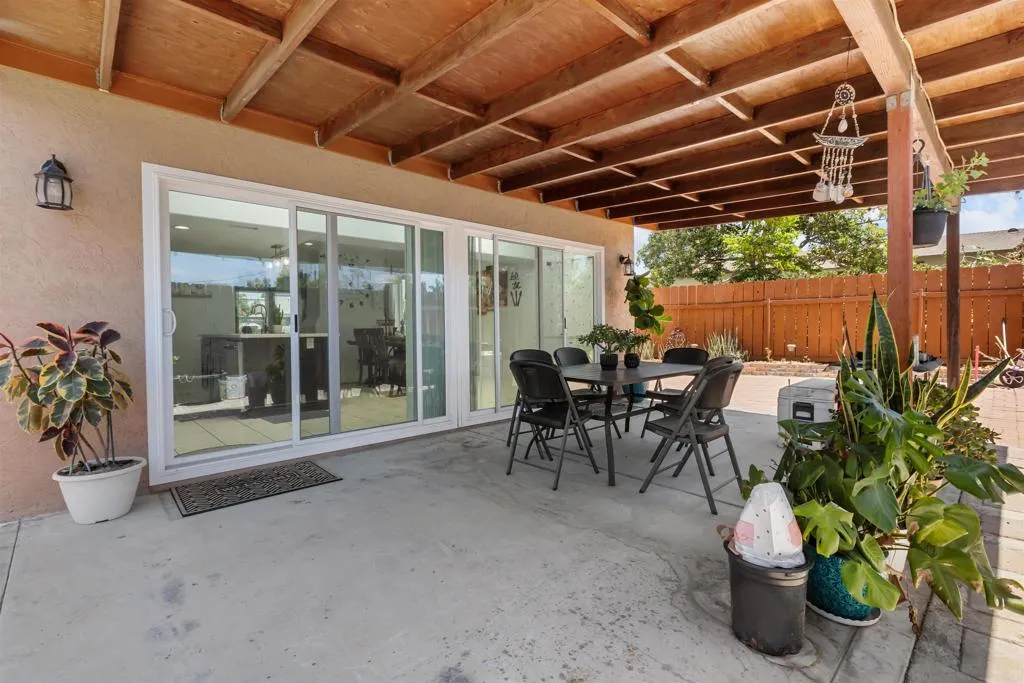 https://cdn.realtyfeed.com/cdn/127/306758170/6ecac7b07cdfd2f720497c830992054a.webp