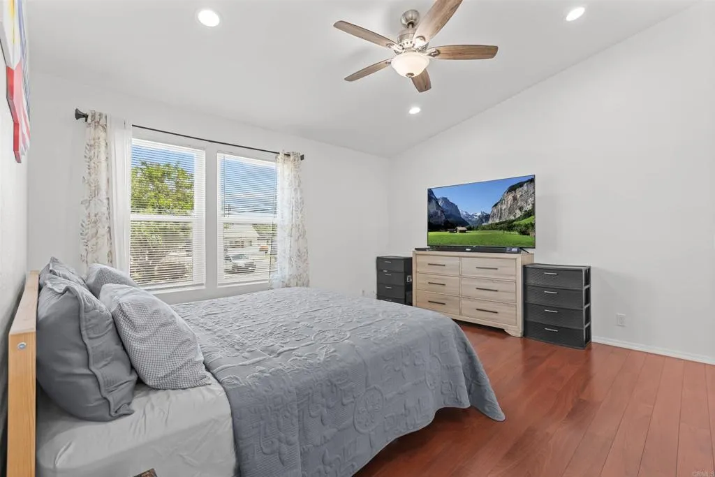 https://cdn.realtyfeed.com/cdn/127/306758170/9e06eb38ca068ff6fbcd088a46e7e62e.webp
