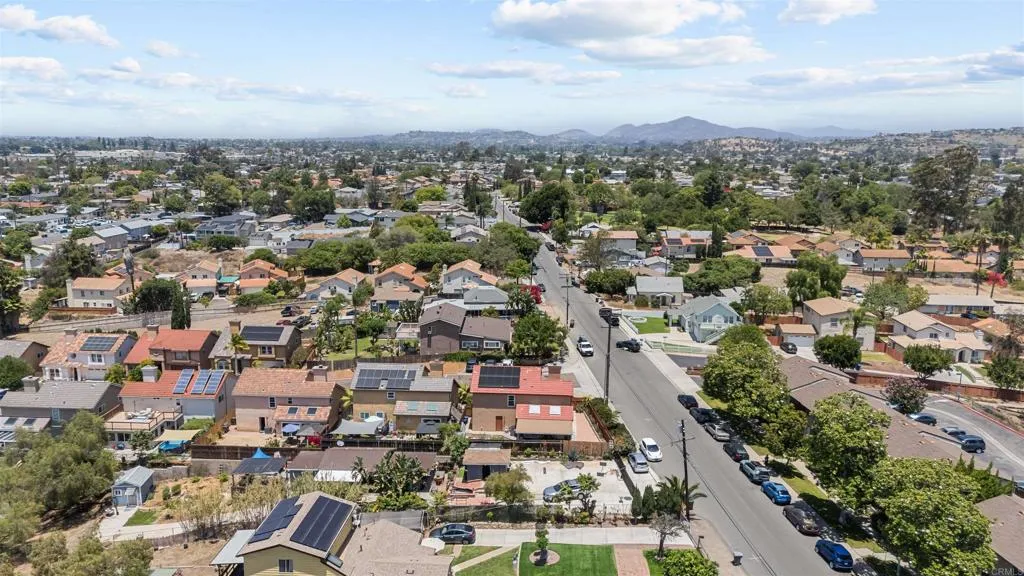https://cdn.realtyfeed.com/cdn/127/306758170/c80851f94adc6b6edbb80e85d7ff0158.webp
