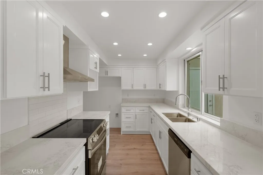 3500 W Manchester Boulevard Unit 198, Inglewood, CA 90305 - Photo 3 of 28, Inglewood, CA