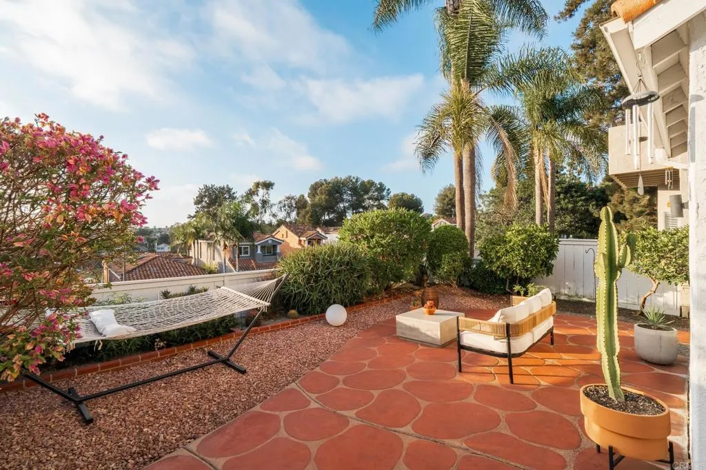 https://cdn.realtyfeed.com/cdn/127/306758233/1e8dc09e9398c5ca035f7bbc96a64bb7.webp