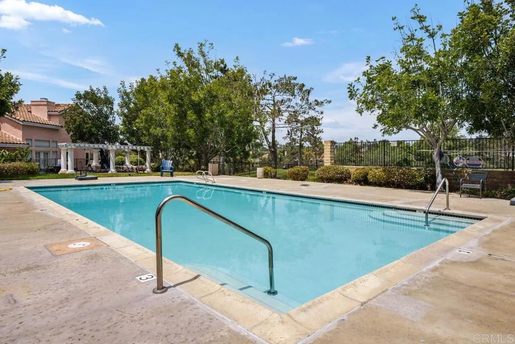 https://cdn.realtyfeed.com/cdn/127/306758233/b7d5f2ad7ec2d89c91fd074fda5fe4e9.webp