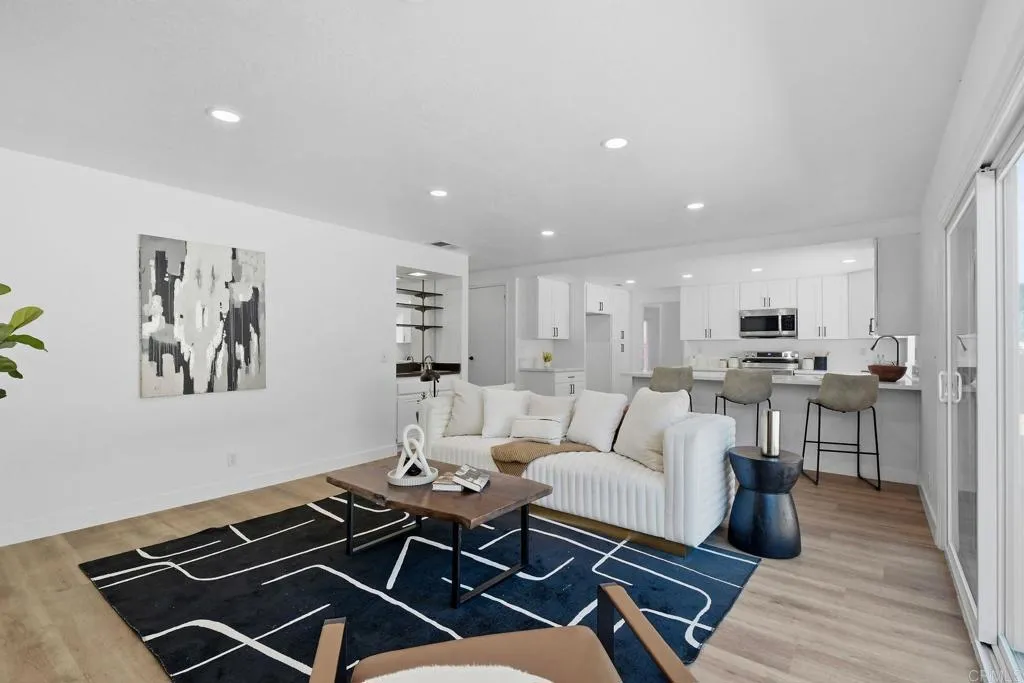 https://cdn.realtyfeed.com/cdn/127/306758235/9b91181458a914ed37737c0f57122b74.webp