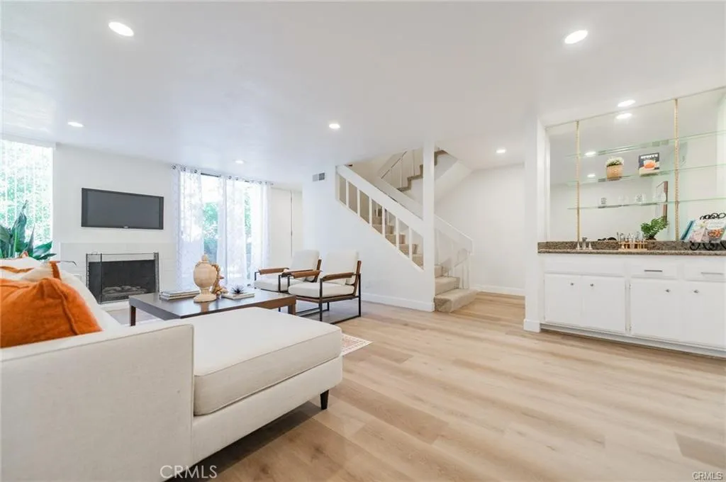 Rolling Hills Estates, CA 90274