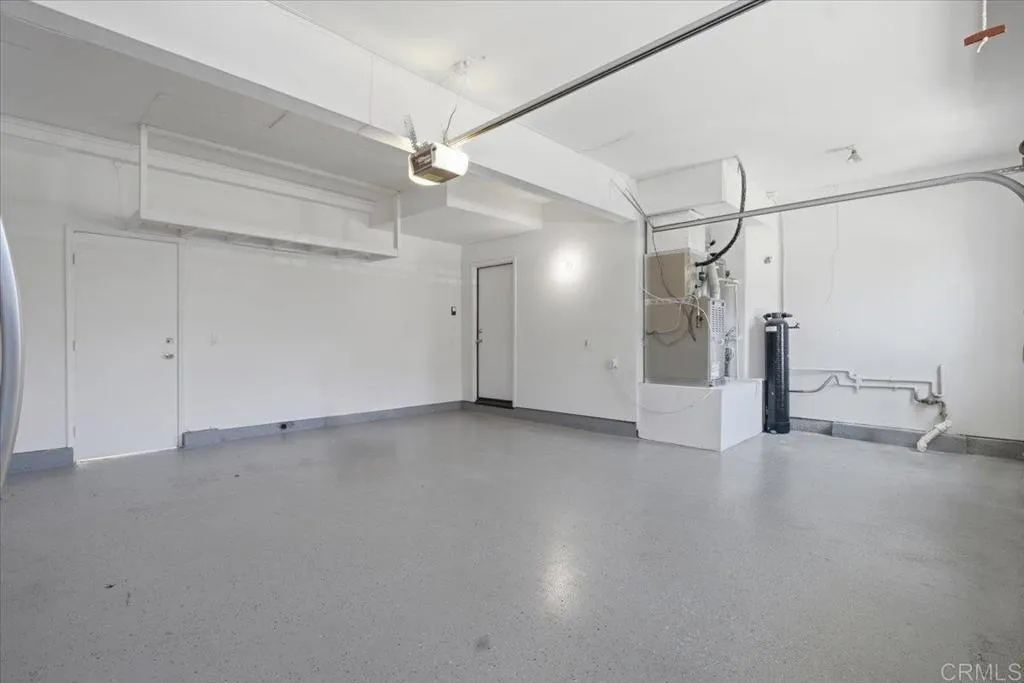 https://cdn.realtyfeed.com/cdn/127/306758355/5e09d3fb60d4a87e7ccb17e7e31383a7.webp