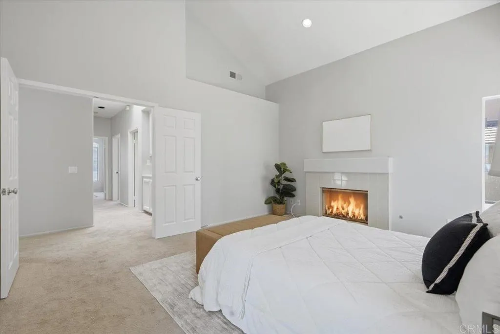 https://cdn.realtyfeed.com/cdn/127/306758355/8dd8895a30a8f6f63d54131980365a3f.webp