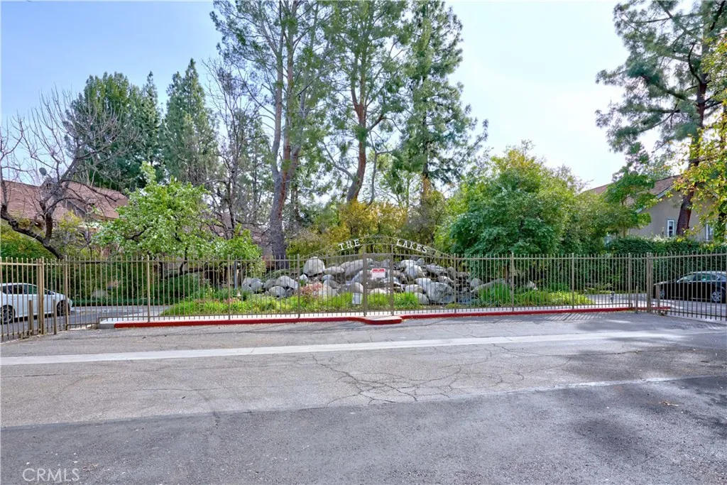 7120 Carlson Circle Unit 284, Canoga Park, CA 91303 - Photo 2 of 21, Canoga Park, CA