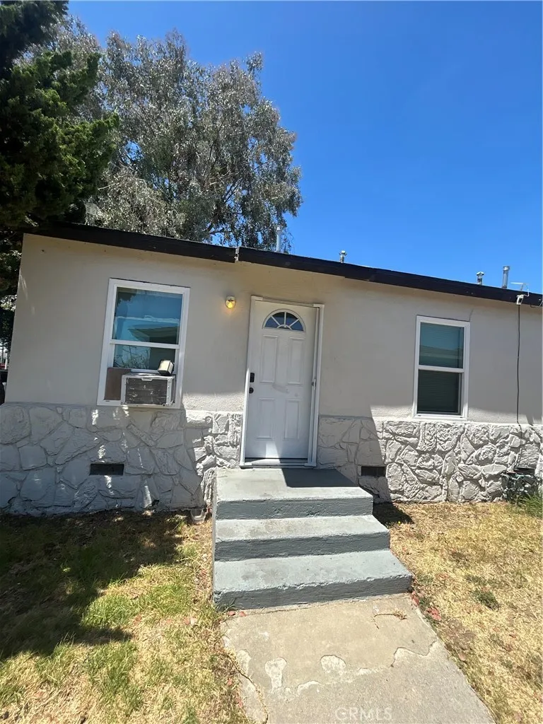 Wilmington, CA 90744