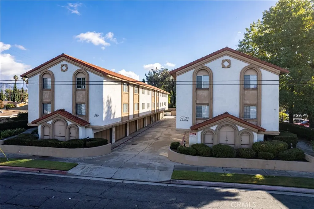 Azusa, CA 91702