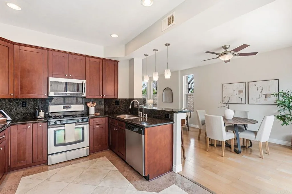 https://cdn.realtyfeed.com/cdn/127/306758425/d6606df73a8c65ae222ea0c7a01d295d.webp