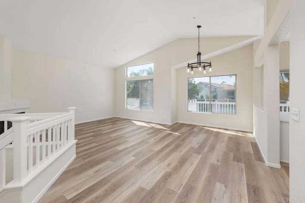 https://cdn.realtyfeed.com/cdn/127/306758451/fa323ff685a735ce102520b6a6d530fc.webp