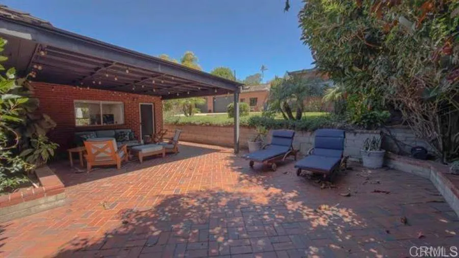 https://cdn.realtyfeed.com/cdn/127/306758461/eb371f78dde258f99c7163040adc9a83.webp
