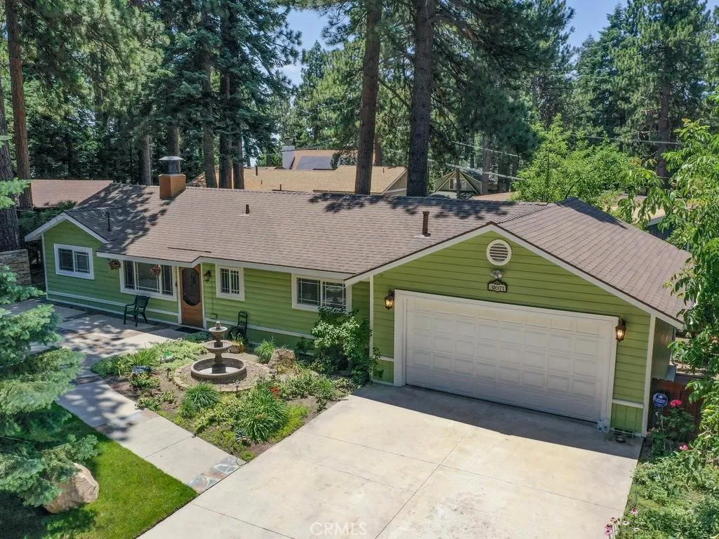 31671 Luring Pines Drive, Running Springs, CA 92382 - Photo 3 of 29, Running Springs, CA