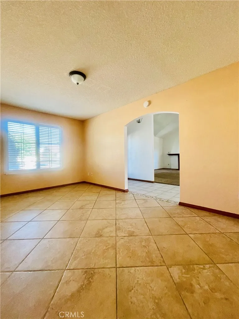 37763 52nd East, Palmdale, CA 93552 - Photo 4 of 38, Palmdale, CA