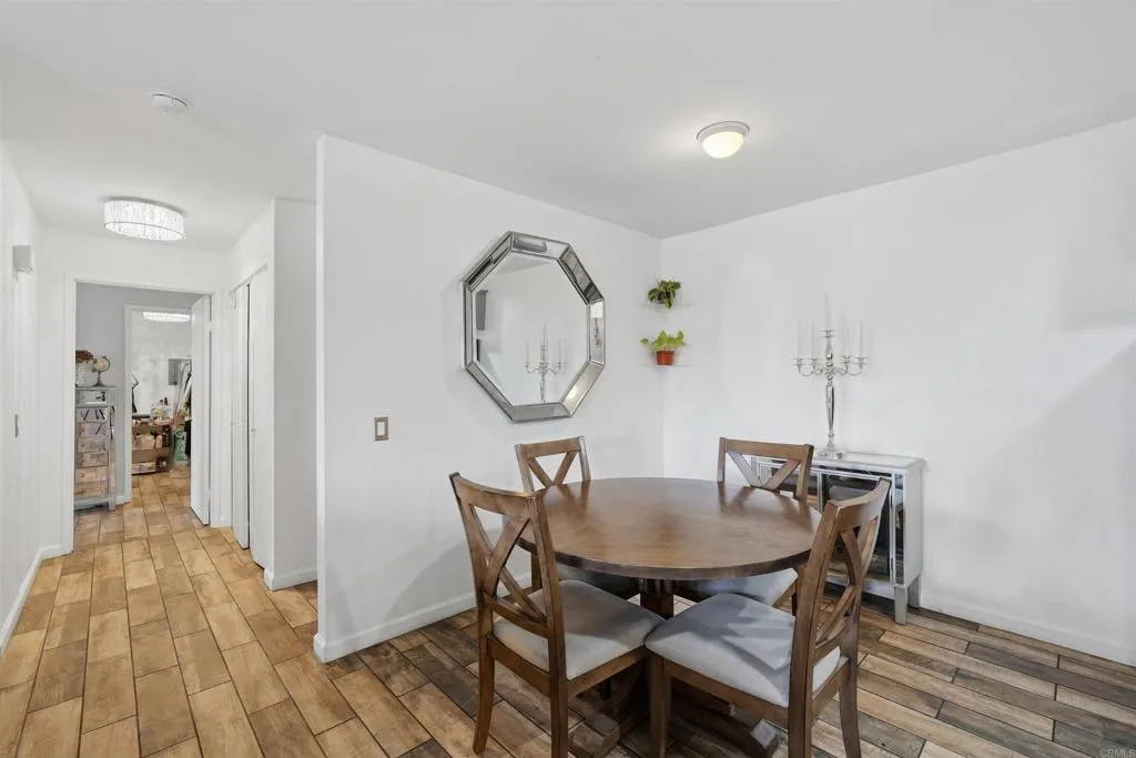 Photo #8: PTP2605026 Listing: Photo #8
