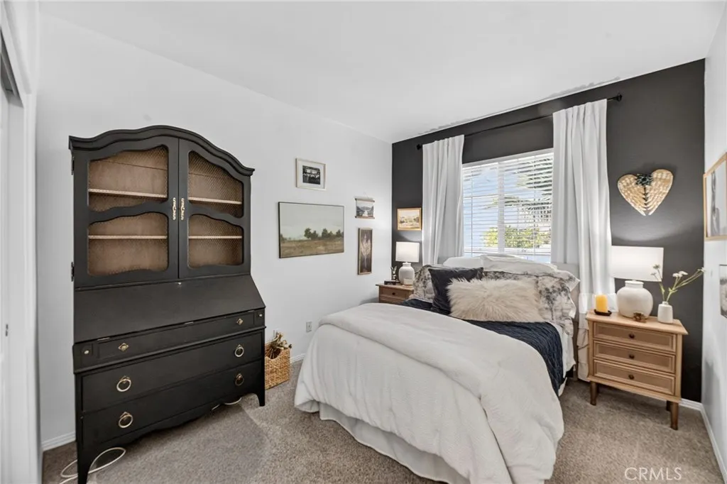 https://cdn.realtyfeed.com/cdn/127/306758708/2ef6a538e60cb4632f806a4606de2075.webp