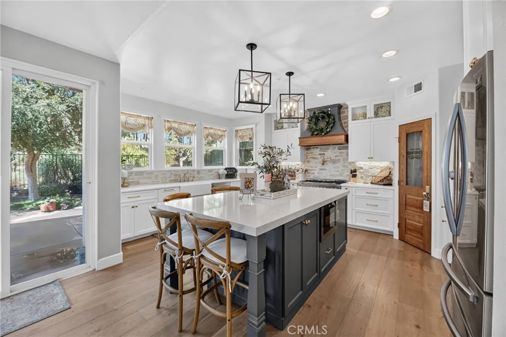 https://cdn.realtyfeed.com/cdn/127/306758708/df4b8e458d54be9298818afd1f56b3b4.webp