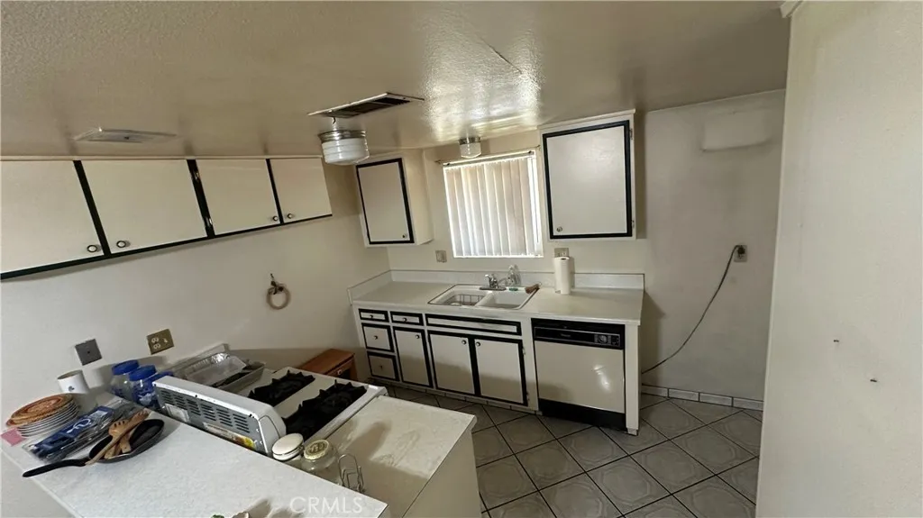 1424 Lynwood Way, Highland, CA 92346 - Photo 5 of 25, Highland, CA