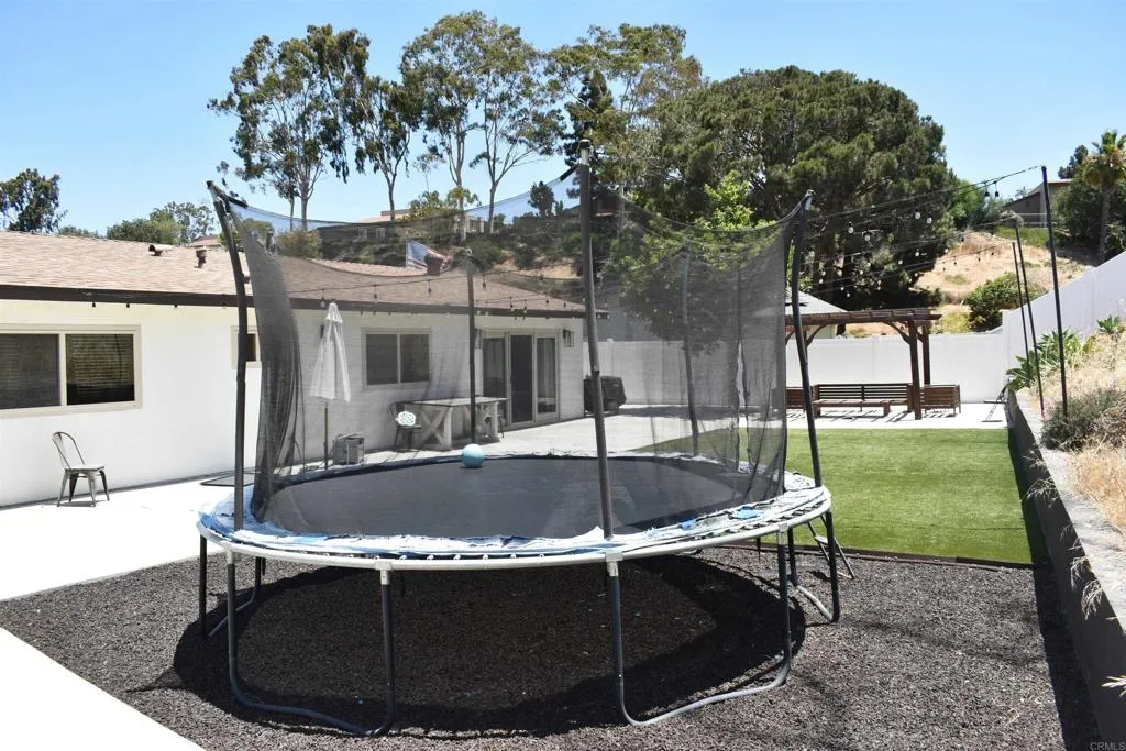 https://cdn.realtyfeed.com/cdn/127/306758771/2cf32ed38721813b8ad7005857b5ac22.webp