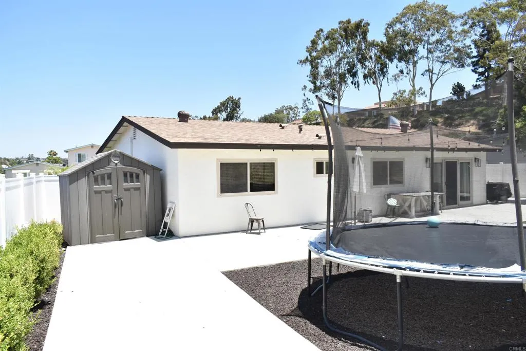 https://cdn.realtyfeed.com/cdn/127/306758771/573a53644d6ba941f7225cef6221cd19.webp
