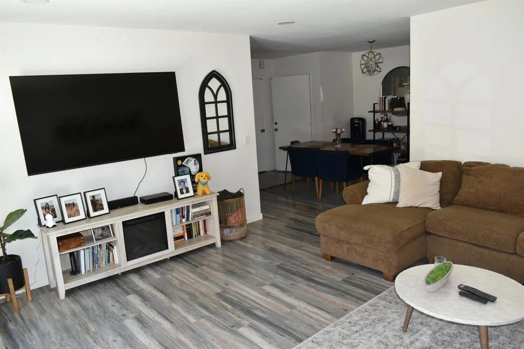 https://cdn.realtyfeed.com/cdn/127/306758771/ad8dff3189ff47c5338e8cb67b910f6a.webp