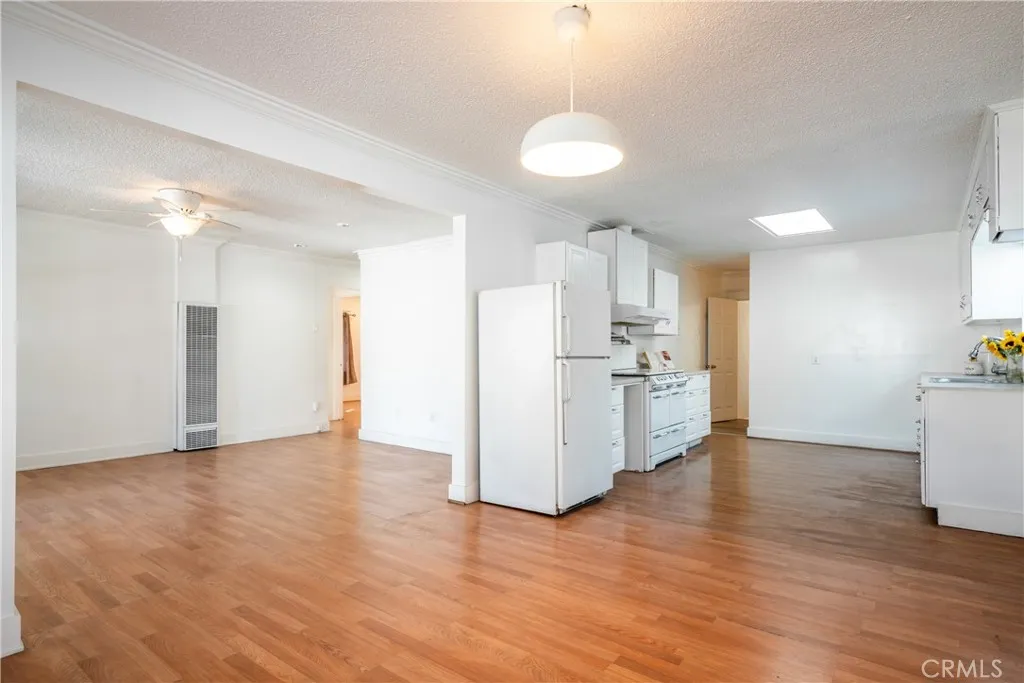 1125 N Heliotrope Drive, Los Angeles, CA 90029 - Photo 3 of 46, Los Angeles, CA