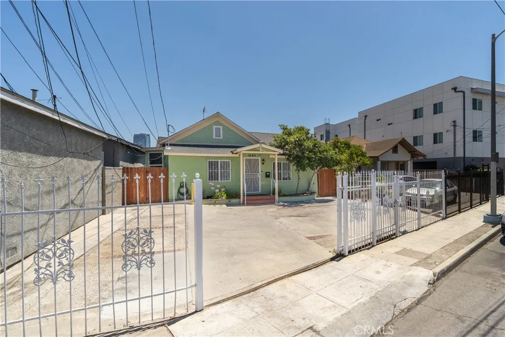 1640 Arapahoe Street, Los Angeles, CA 90006 - Photo 3 of 39, Los Angeles, CA