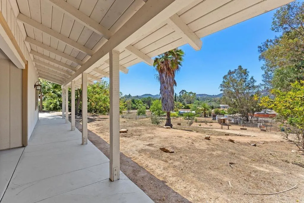 https://cdn.realtyfeed.com/cdn/127/306758830/75d83715d1d4dd1e8f2f47f682f7fced.webp