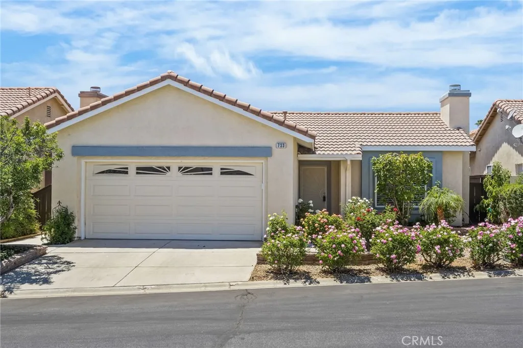Banning, CA 92220