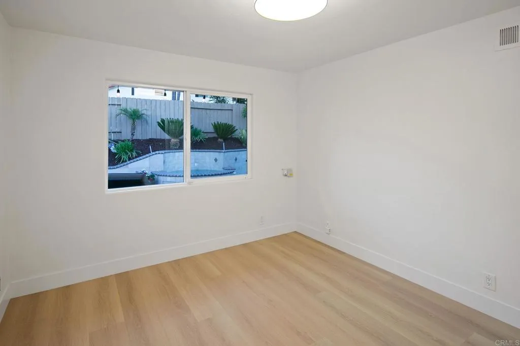 https://cdn.realtyfeed.com/cdn/127/306758882/1e7bded26270dbdf8f5ce5110d077ba1.webp