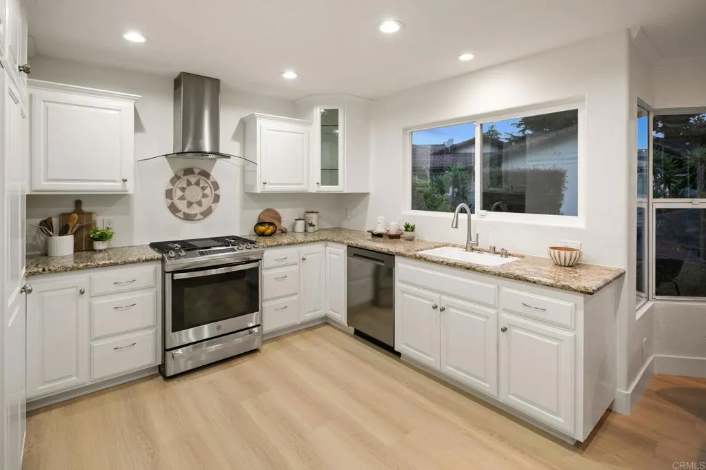 https://cdn.realtyfeed.com/cdn/127/306758882/6d184beaeed32e563eff86f360bd5af9.webp