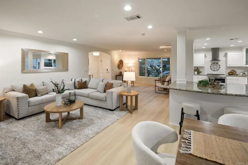 https://cdn.realtyfeed.com/cdn/127/306758882/d680c97beeb332b05e967d42d03158f0.webp