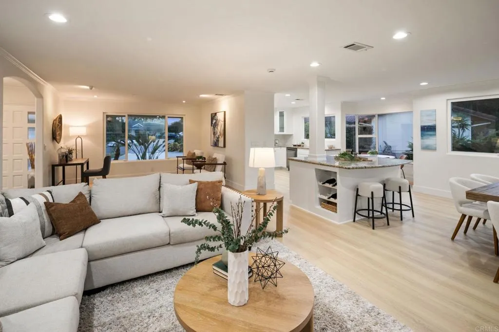 https://cdn.realtyfeed.com/cdn/127/306758882/f2f06b5ed39fef5848b070b9163ad79e.webp