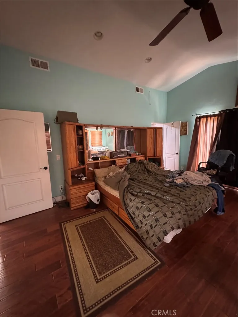 https://cdn.realtyfeed.com/cdn/127/306758897/83d16002b692e37f588fcabcd529f42f.webp