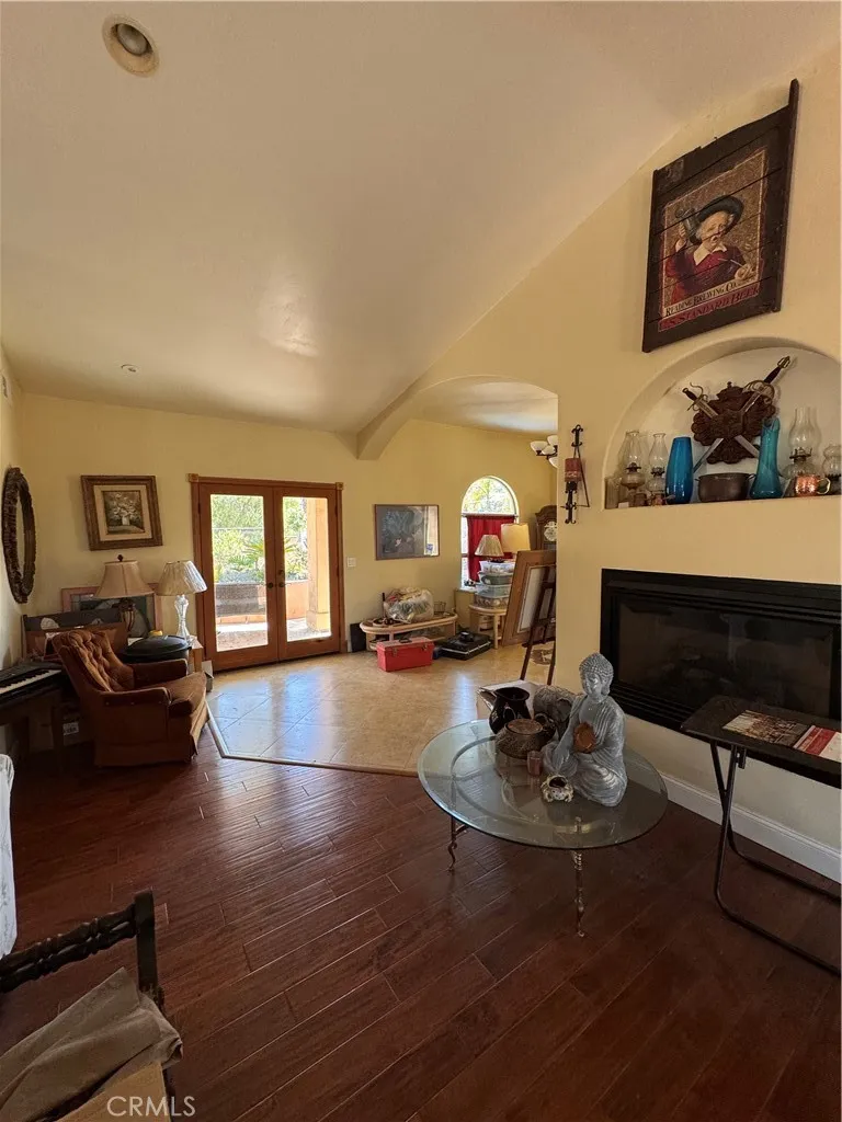 https://cdn.realtyfeed.com/cdn/127/306758897/a4dac1affeb87938c4d0c960d1f6a403.webp