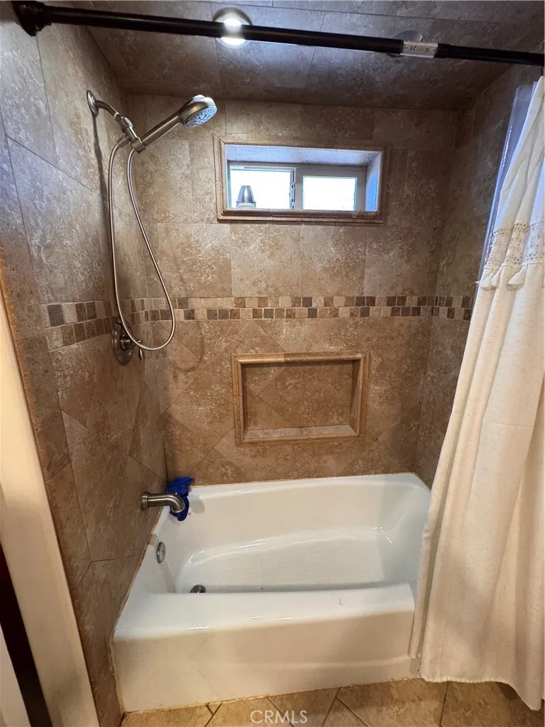 https://cdn.realtyfeed.com/cdn/127/306758897/b79ead077dc534195d2392e269b83a3a.webp