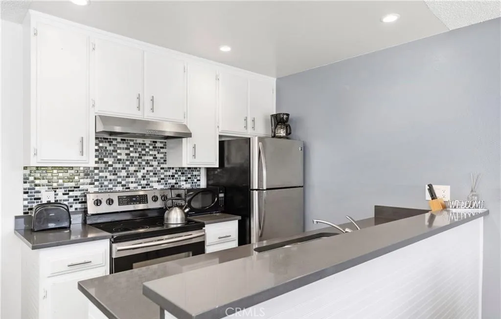 3206 W Balboa Boulevard, Newport Beach, CA 92663 - Photo 2 of 11, Newport Beach, CA