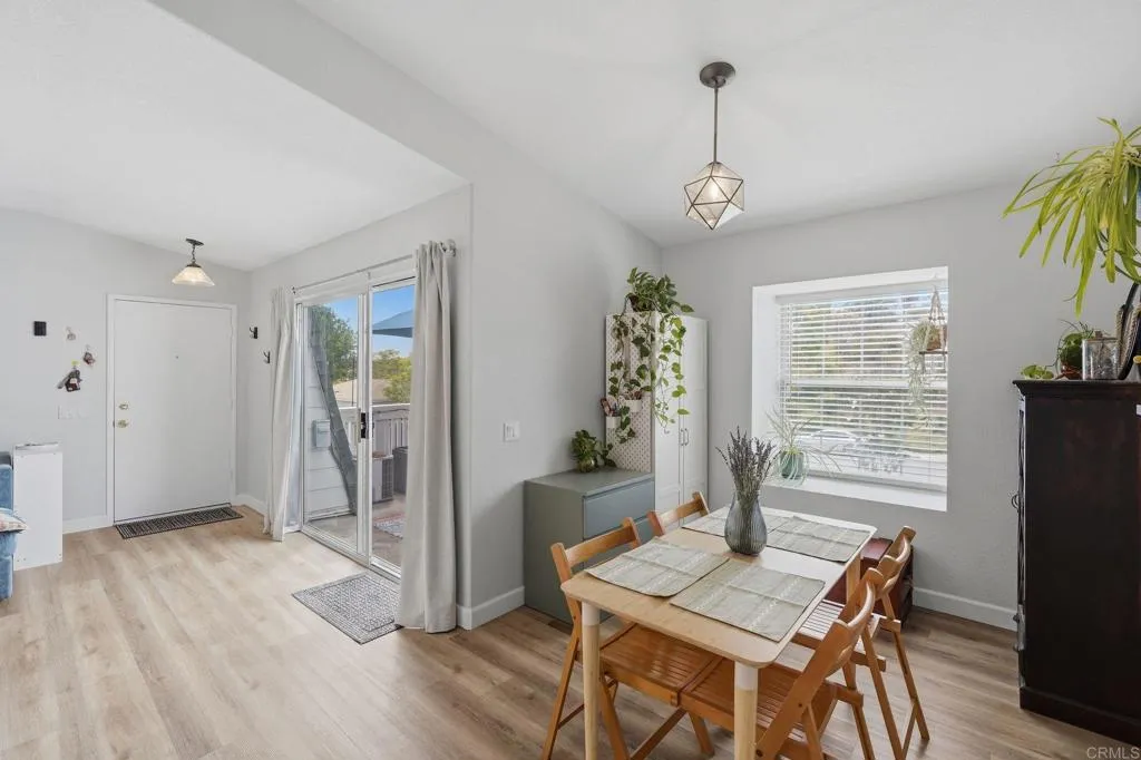 https://cdn.realtyfeed.com/cdn/127/306758943/86edf377b32f008ad175da5972d29439.webp