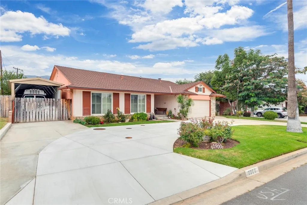 1900 Brae Burn Drive, Corona, CA 92882 - Photo 2 of 29, Corona, CA