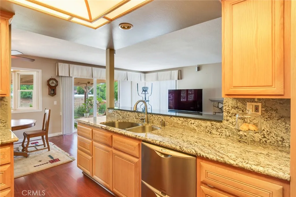 1900 Brae Burn Drive, Corona, CA 92882 - Photo 3 of 29, Corona, CA